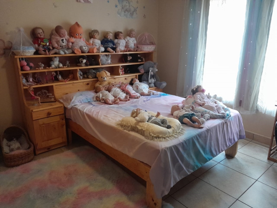 3 Bedroom Property for Sale in Waterval East North West